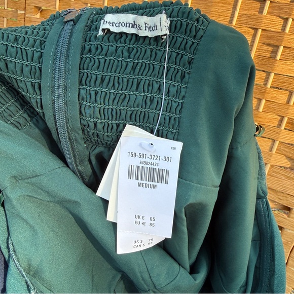 Abercrombie & Fitch Mini Emerald Green Dress Women’s Size Medium NWT - Picture 7 of 10